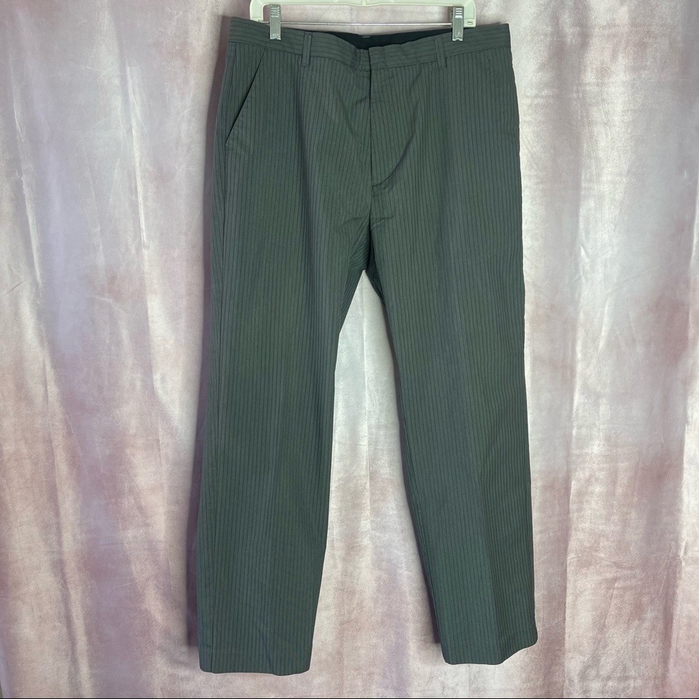 Calvin Klein Mens Gray Pinstripe Dress Pants Size 36x32